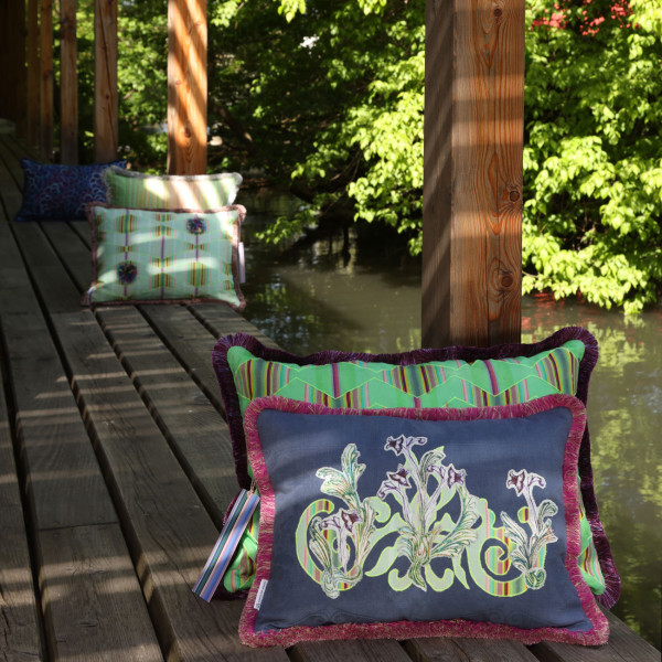 Cushion No. 13